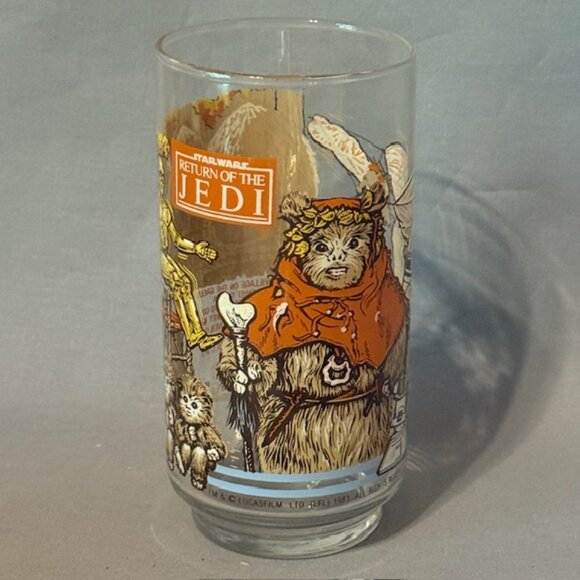 Vintage Star Wars Glass Cup Mug Burger King 1983 Ewok Village R2D2 Droids C3PO - Picture 1 of 4